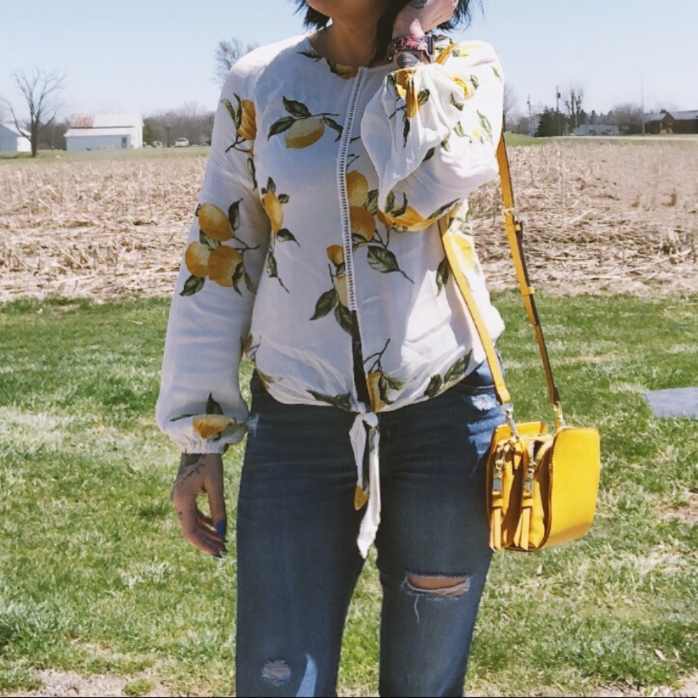 Daytrip Lemon Top